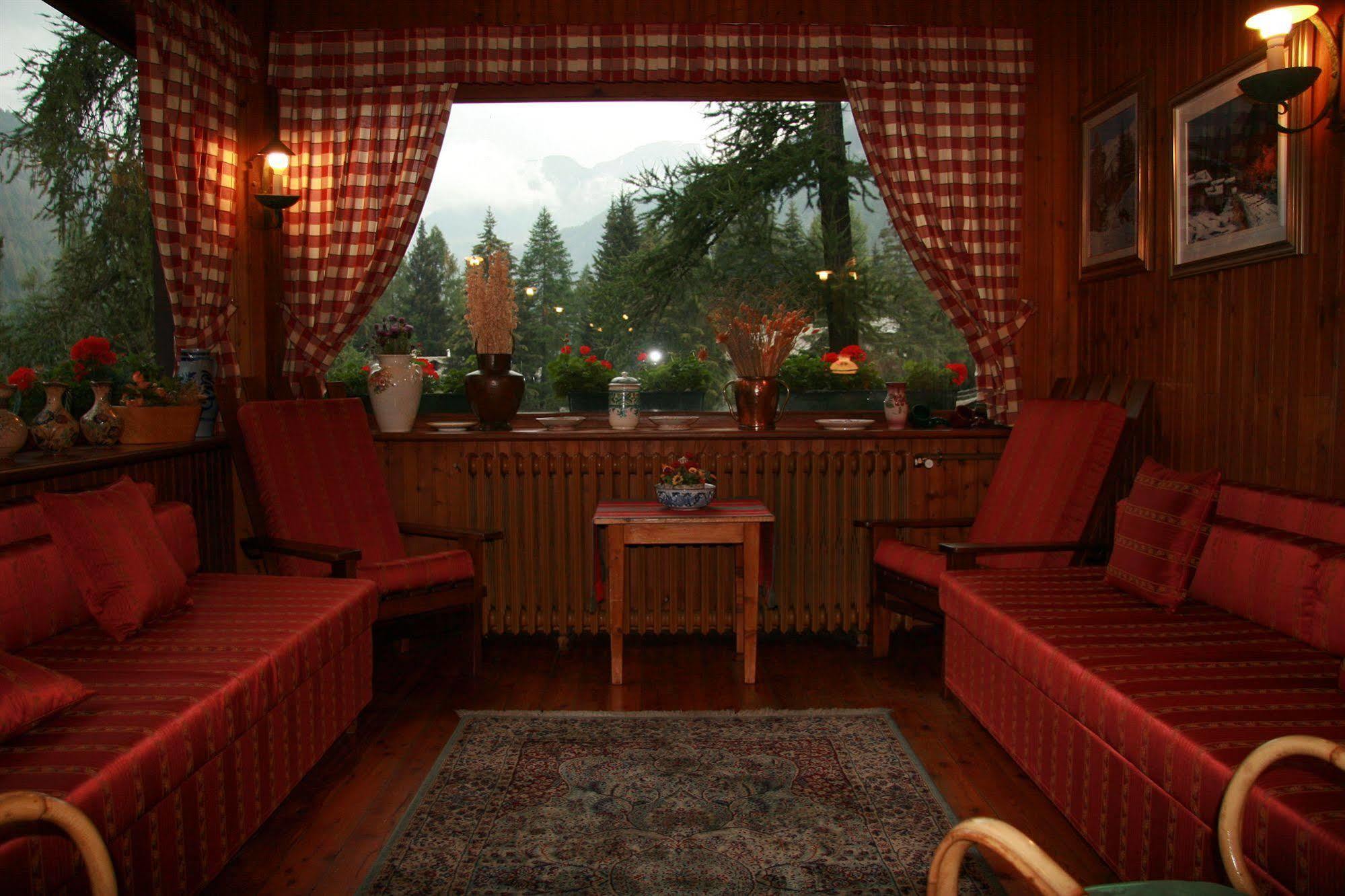 Albergo Villa Anna Maria Champoluc Exterior foto